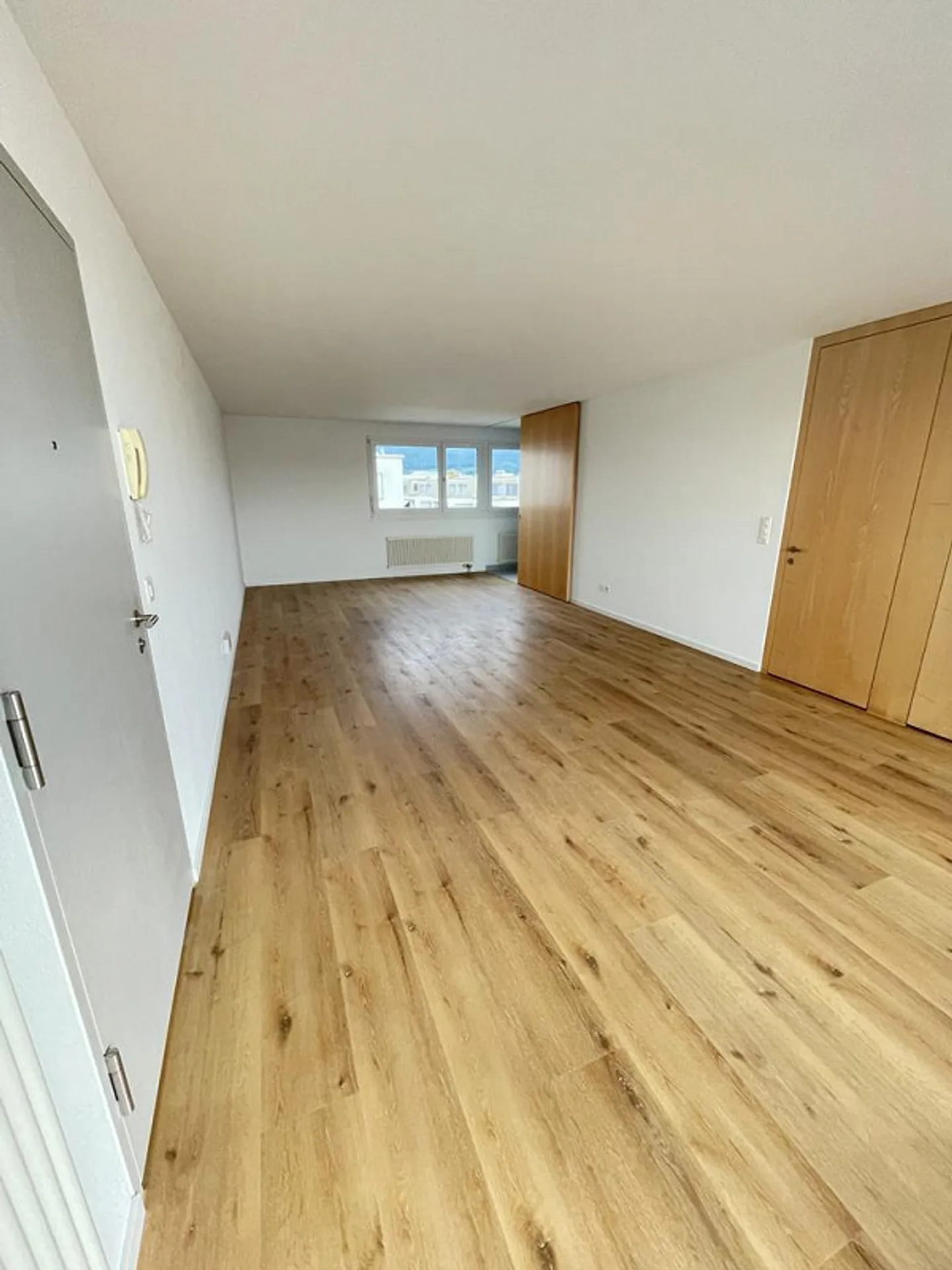 Moderne Attikawohnung in zentraler Lage - Foto 4 von 9