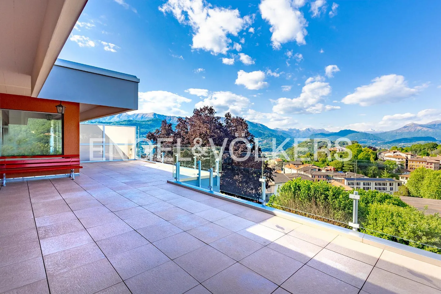 Oasis of Tranquility with Terrace and Lake View in Montagnola - Photo 6 of 13