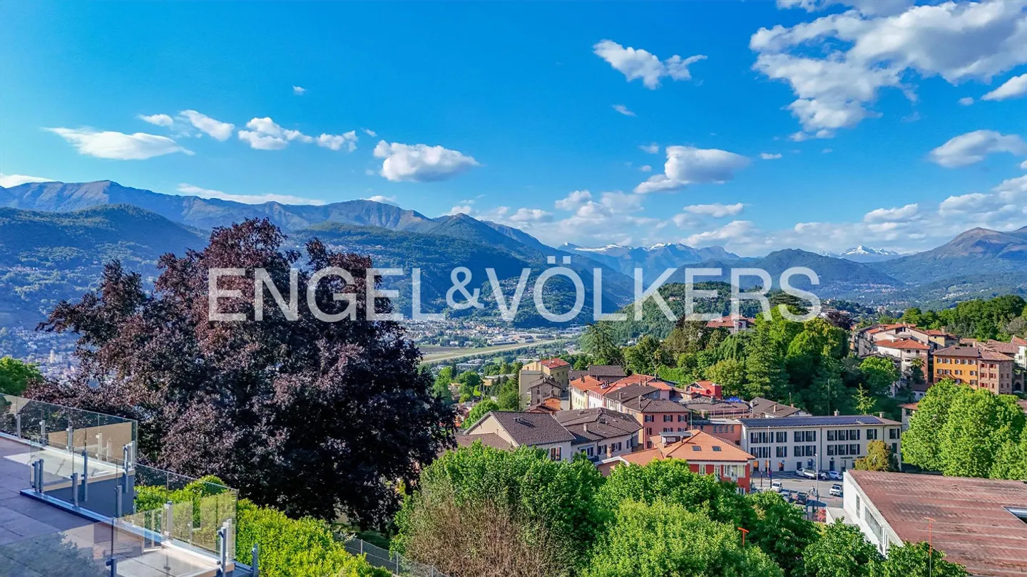 Oasis of Tranquility with Terrace and Lake View in Montagnola - Photo 13 of 13