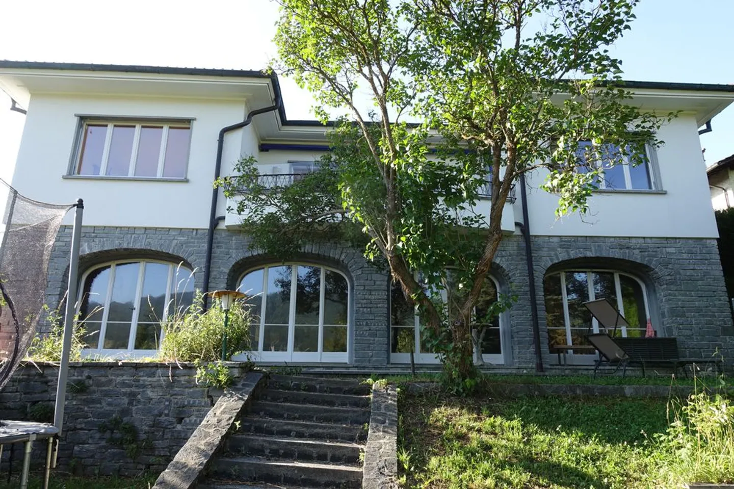 Villa 7,5 Zimmer - Foto 1 von 16