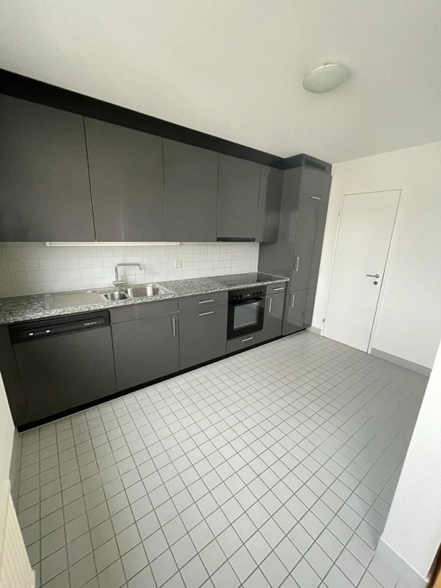 Moderne Attikawohnung in zentraler Lage - Foto 2 von 9