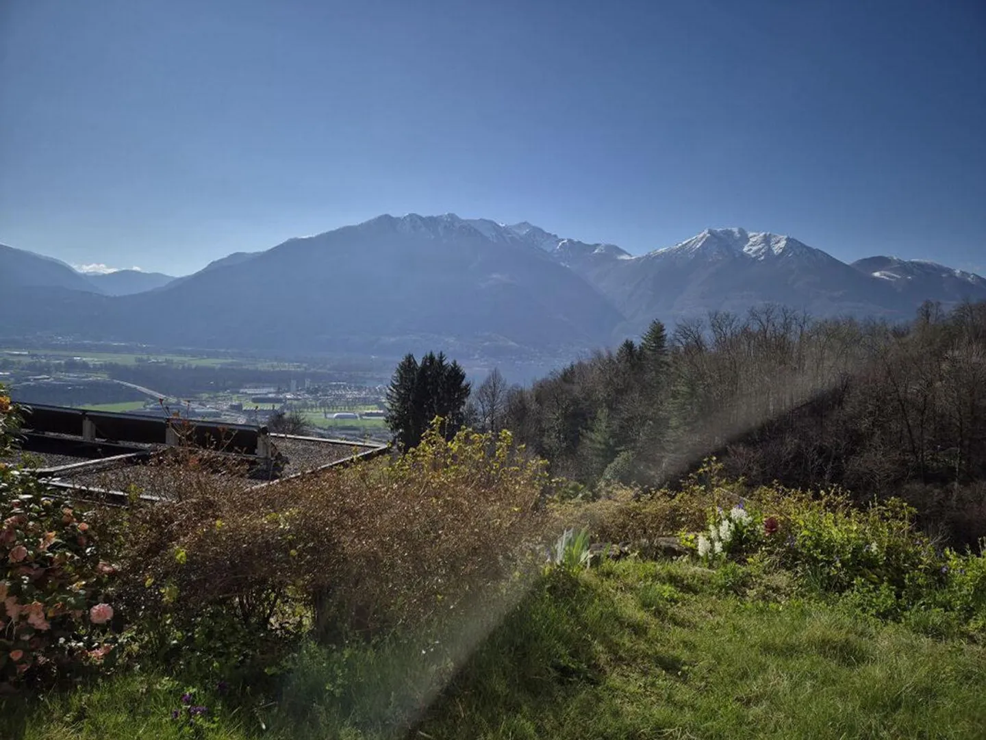 Casa unifamiliare di 4.5 locali con  1 posteggio coperto | 4,5-Zimmer-Einfamilienhaus mit  1 überdachter Parkplatz - Foto 11 di 13