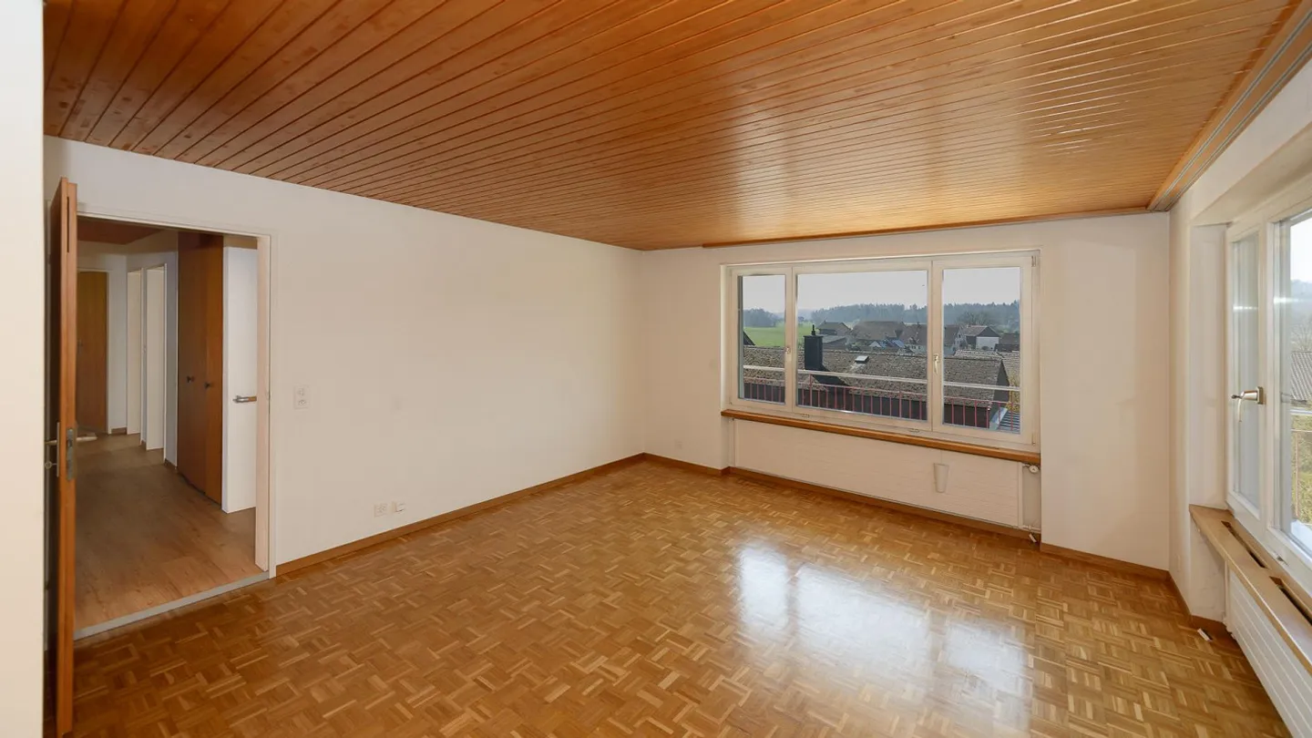 Duplex con potenziale di espansione in un comune favorevole alle tasse - Foto 5 di 10