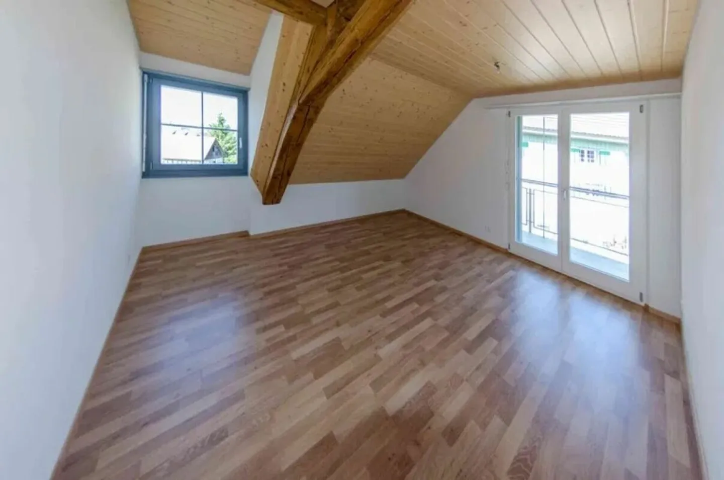 Appartamento duplex di 5,5 stanze con vista sul lago in edificio storico - Foto 11 di 13