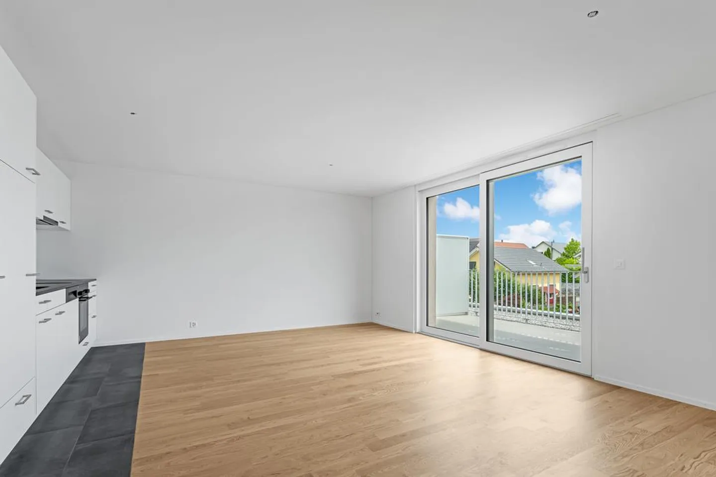 Appartement moderne de 2,5 pièces dans le nouveau bâtiment à Abtwil, AG - Photo 4 sur 7