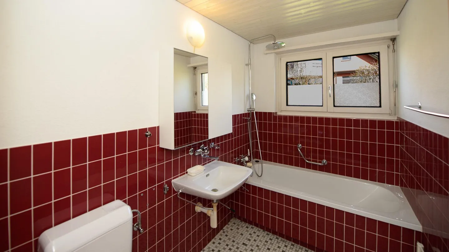 Duplex con potenziale di espansione in un comune favorevole alle tasse - Foto 7 di 10