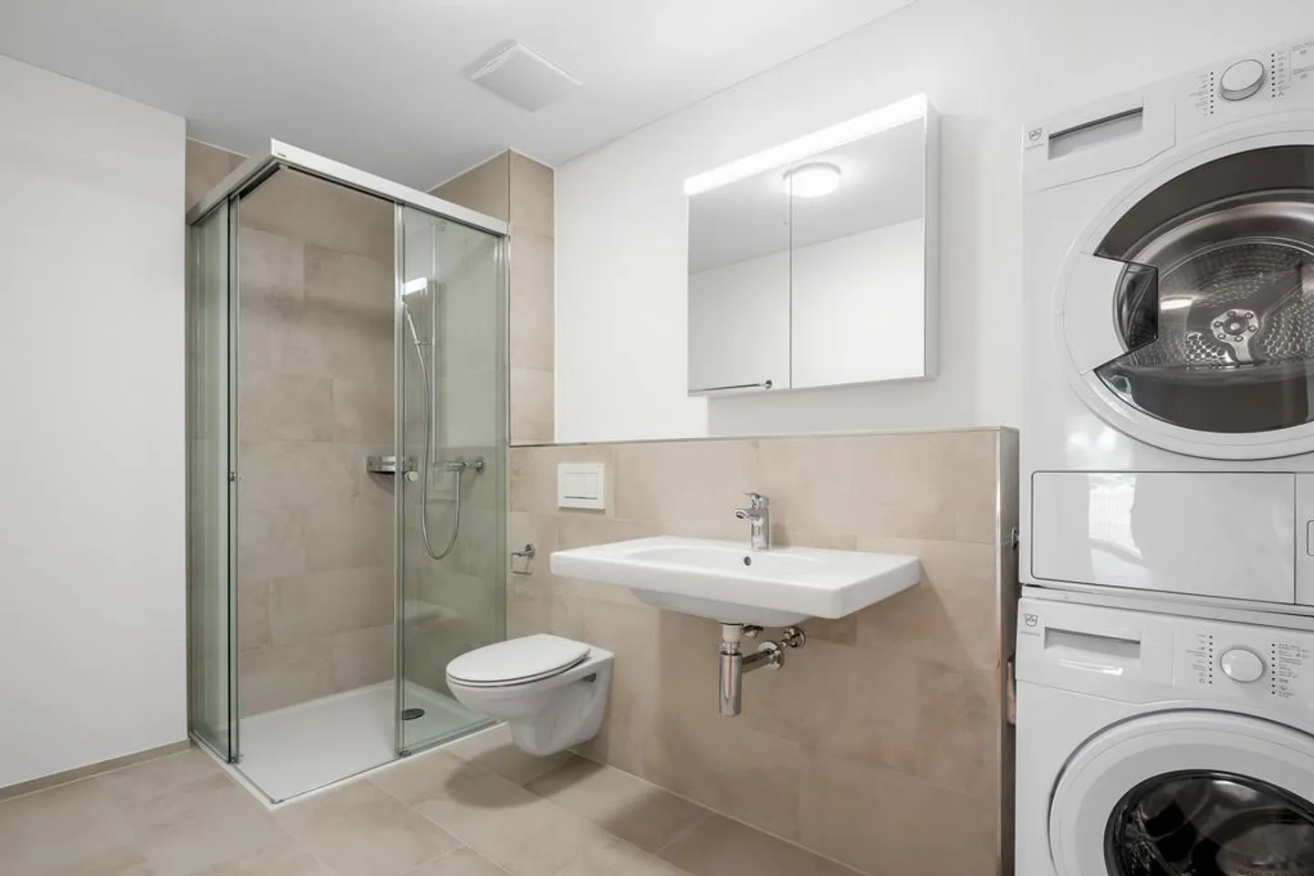 Appartement moderne de 2,5 pièces dans le nouveau bâtiment à Abtwil, AG - Photo 3 sur 7