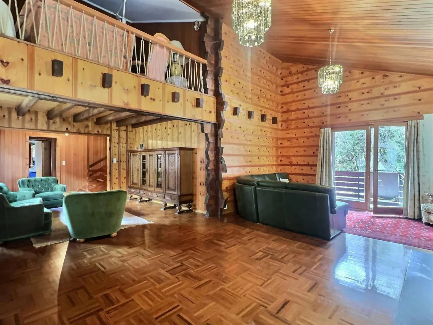 Grande chalet, ideale per una famiglia - Terreno di 5'044 m2 - Foto 3 di 13