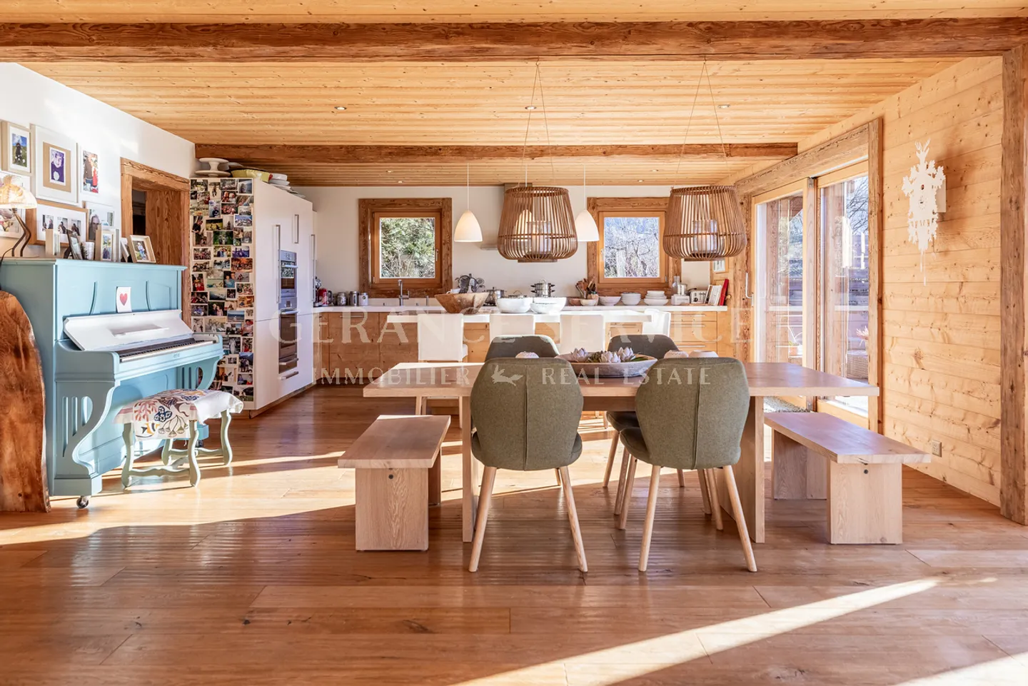 Chalet Charmant en Emplacement Ensoleillé - Photo 4 sur 13