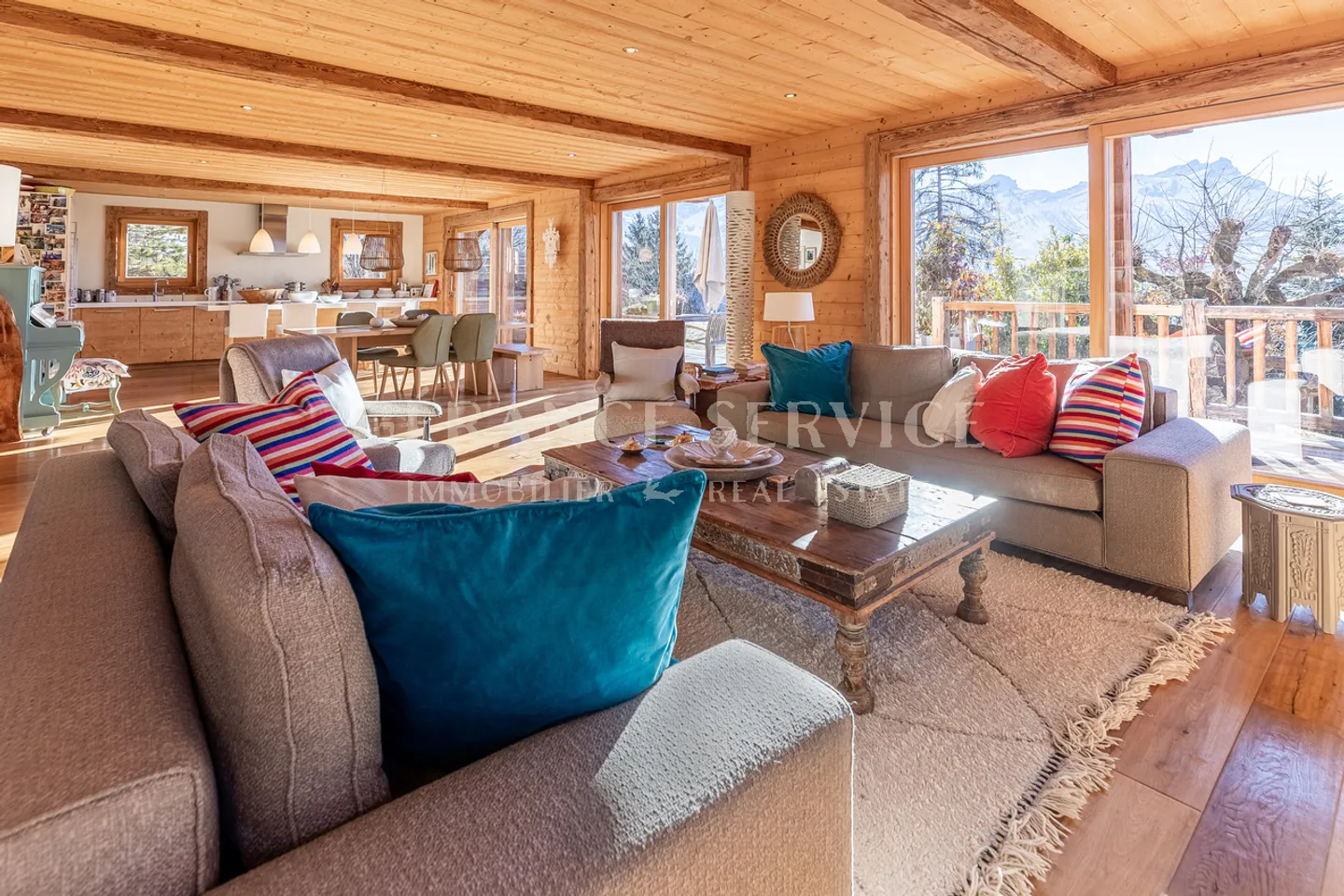 Chalet Charmant en Emplacement Ensoleillé - Photo 3 sur 13