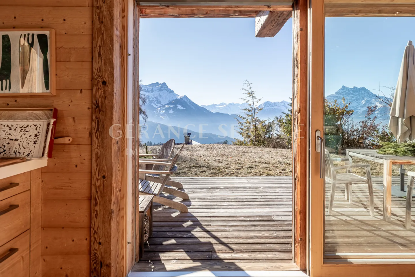 Chalet Charmant en Emplacement Ensoleillé - Photo 8 sur 13