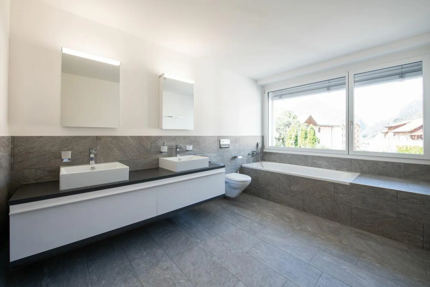 Modern 4.5 room apartment No. 4 in a beautiful historic house copy - Photo 7 of 7