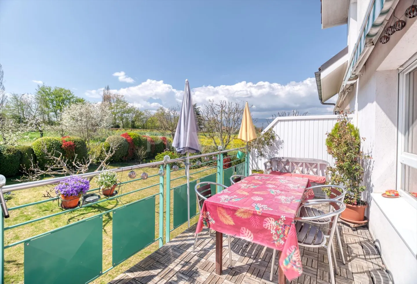 Helles Doppelhaus mit Balkon und freier Aussicht in Soral - Foto 8 von 11