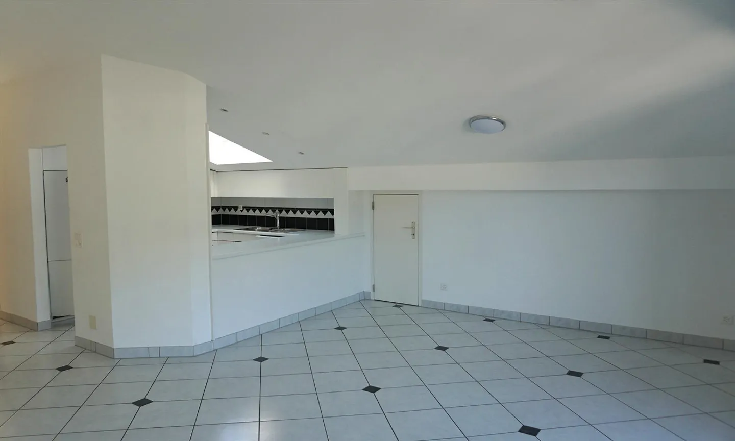 Charmante 4½-Zimmer-Penthouse - Foto 2 von 6