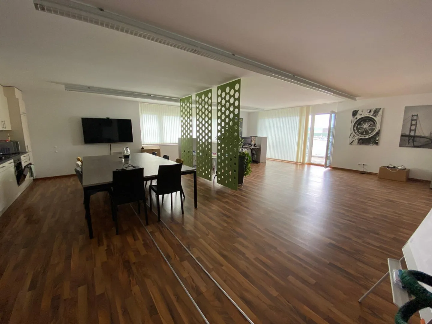 Grosszügige Gewerbefläche mit Balkon - Foto 8 von 12