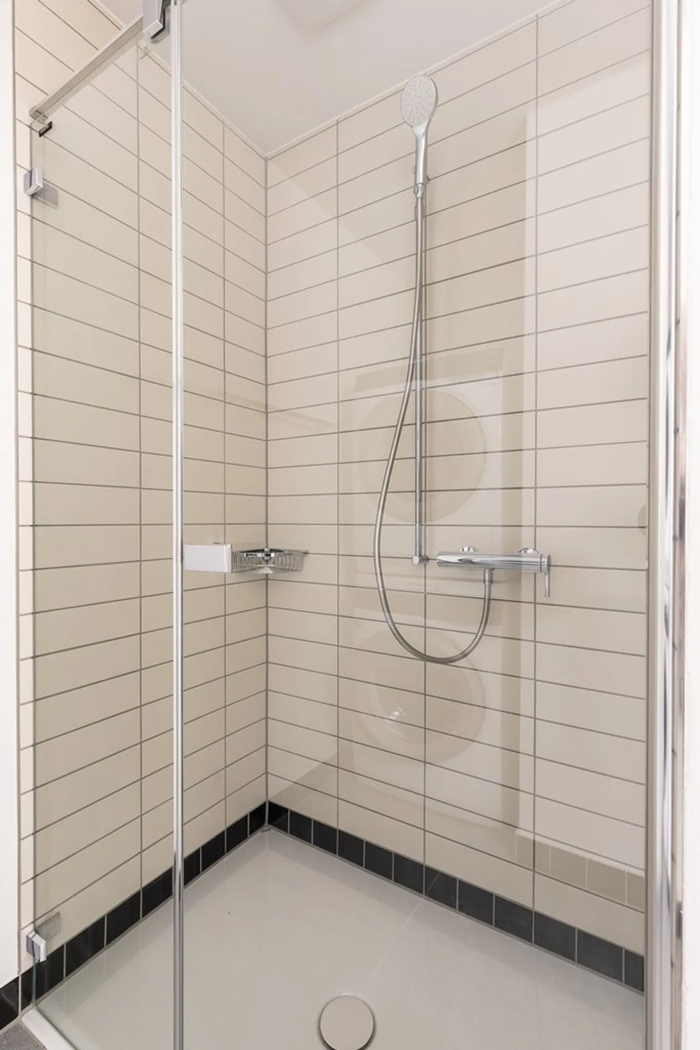 Moderno appartamento di 4,5 stanze - Foto 6 di 9