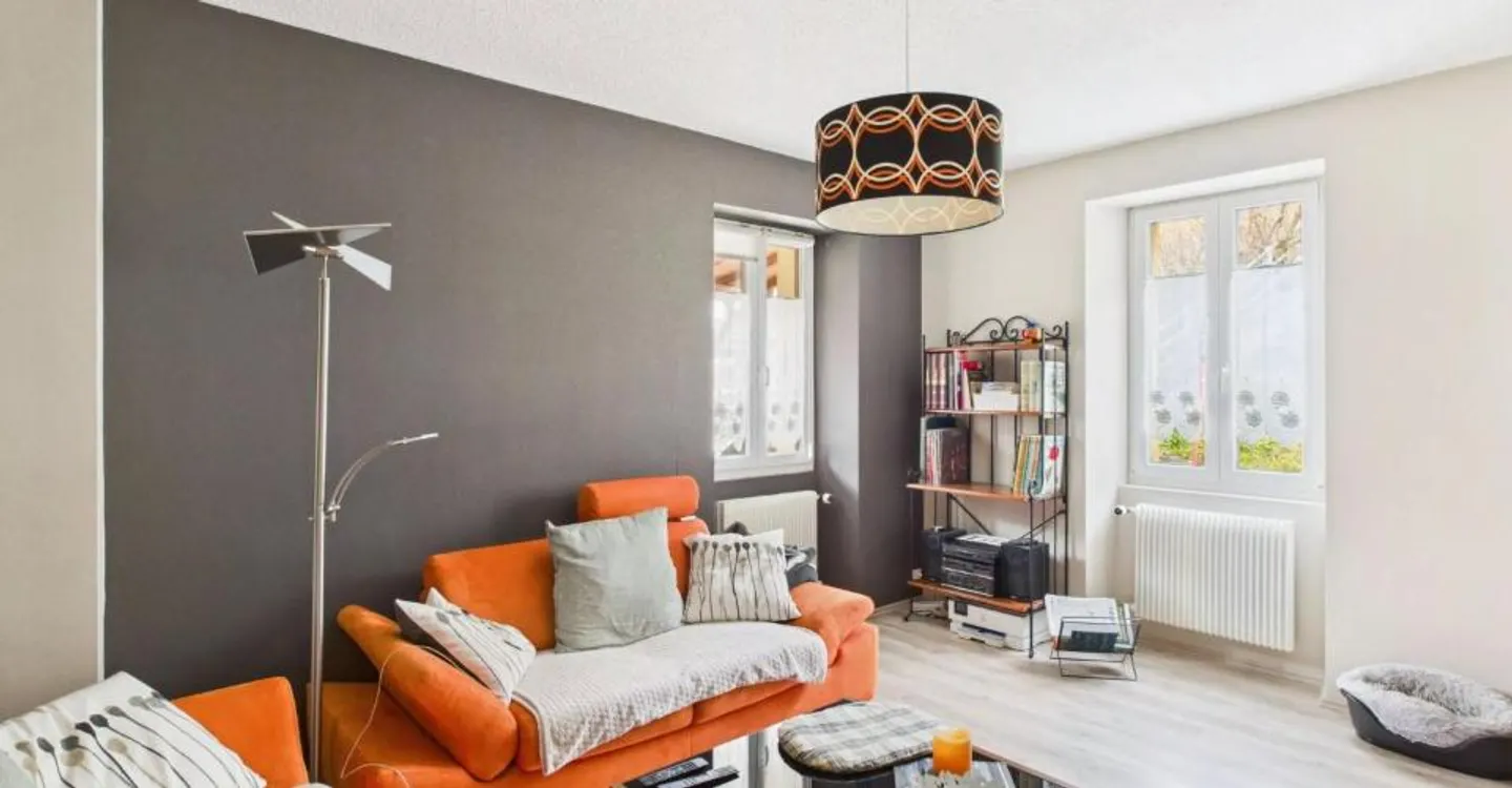 Charming 4.5-room apartment in Bourg-Saint-Pierre - Photo 1 of 6