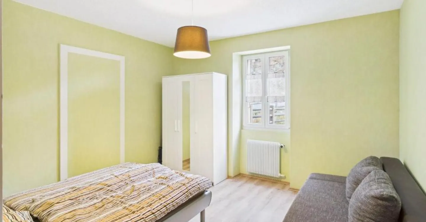 Charming 4.5-room apartment in Bourg-Saint-Pierre - Photo 3 of 6