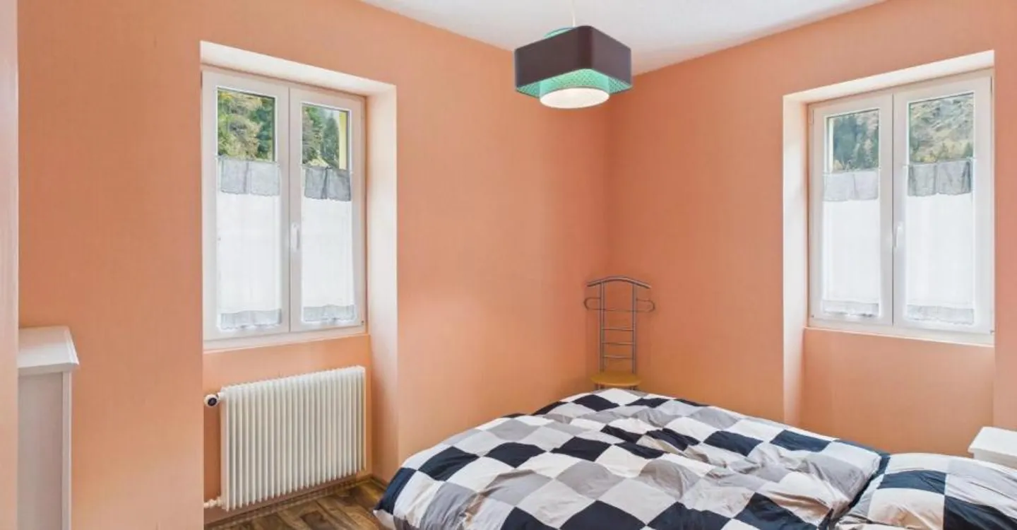 Charming 4.5-room apartment in Bourg-Saint-Pierre - Photo 4 of 6