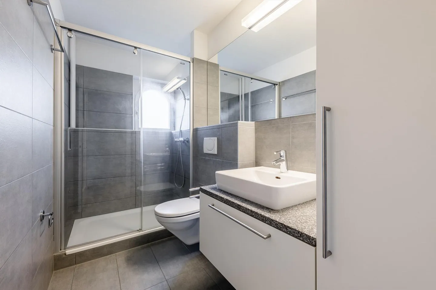 Appartement dans un endroit confortable - Photo 4 sur 6