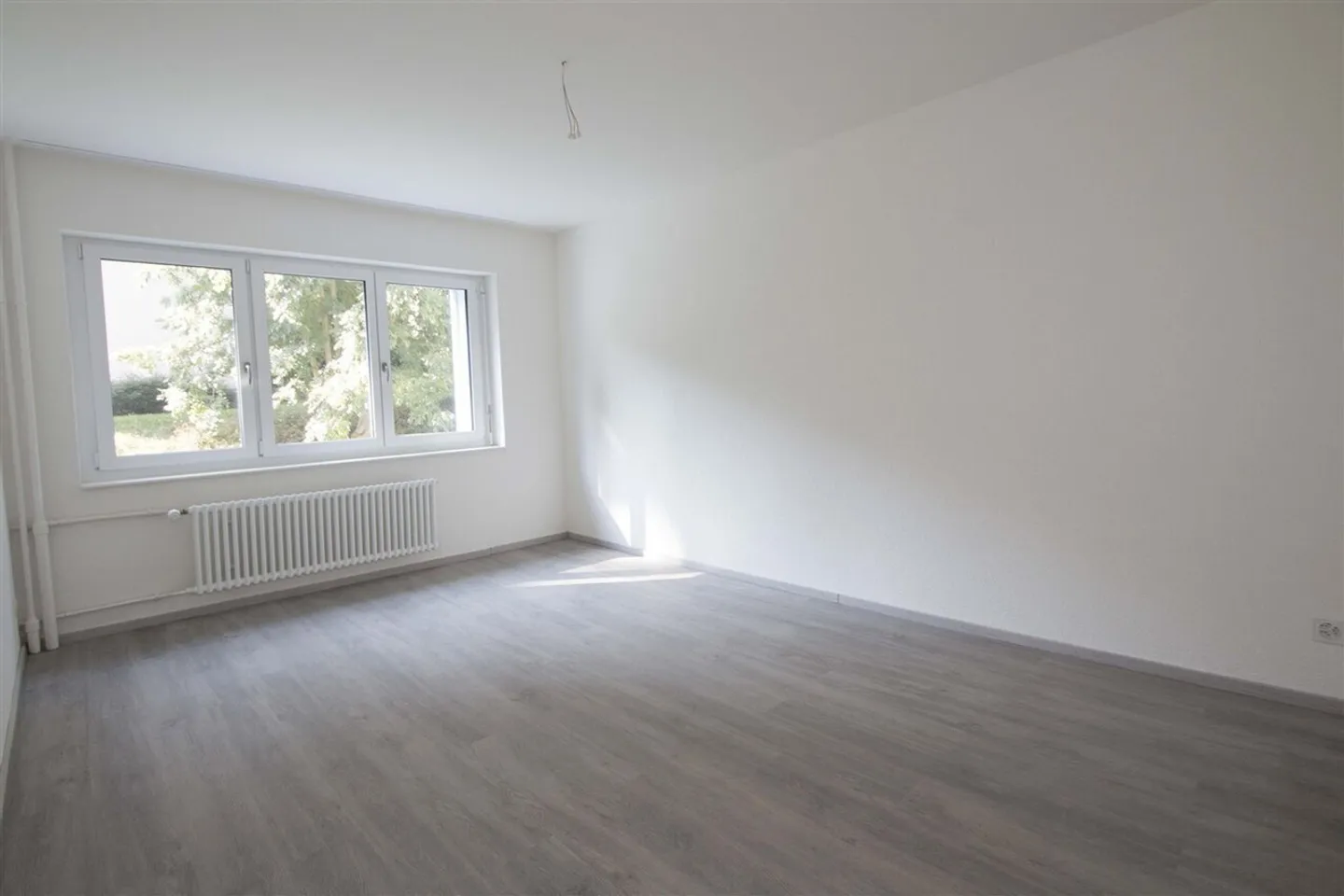 Totalement rénové - Style moderne - Photo 6 sur 9