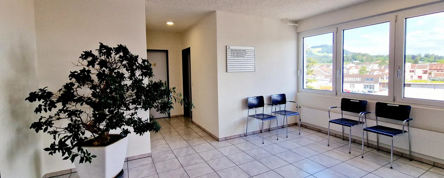 Bürofläche in Hinwil - Foto 7 von 11