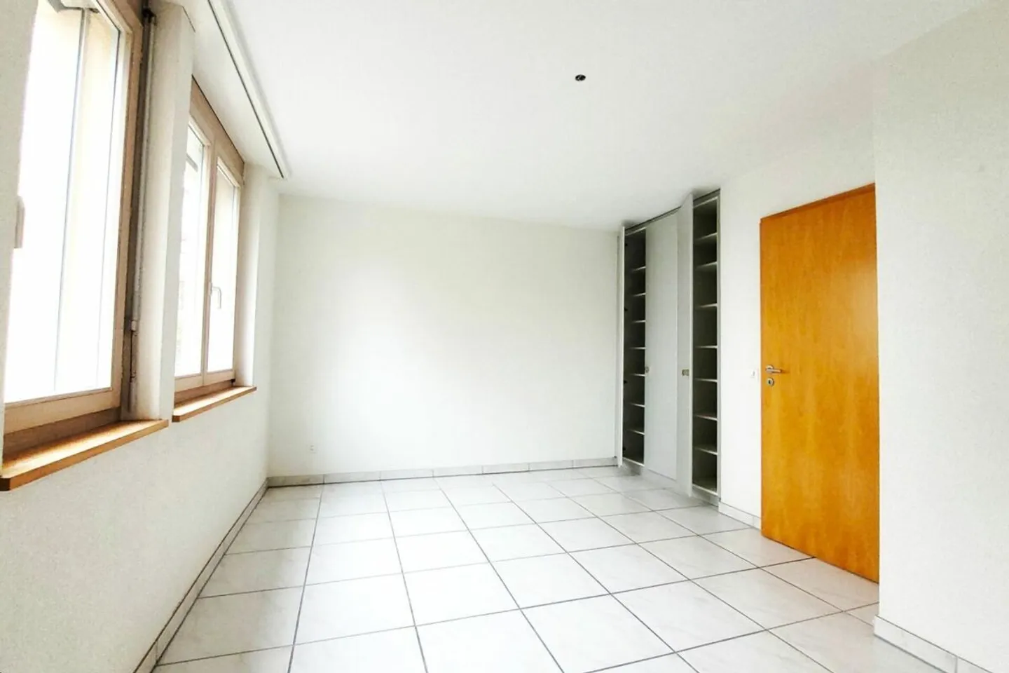 Living with Space, Light, and Privacy - Photo 7 of 18