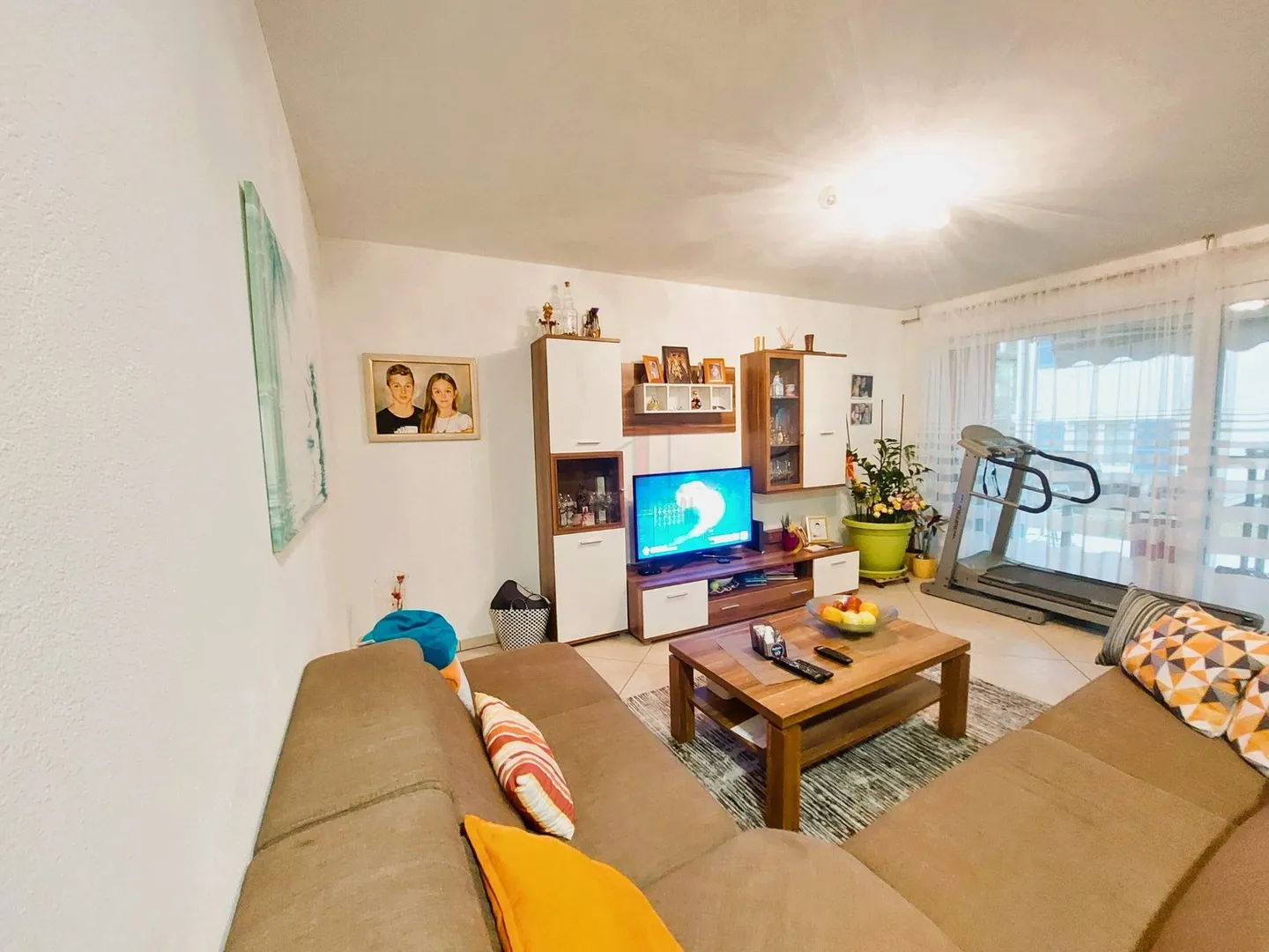 BRIGHT APARTMENT WITH PRIVATE GARDEN - Photo 2 of 8