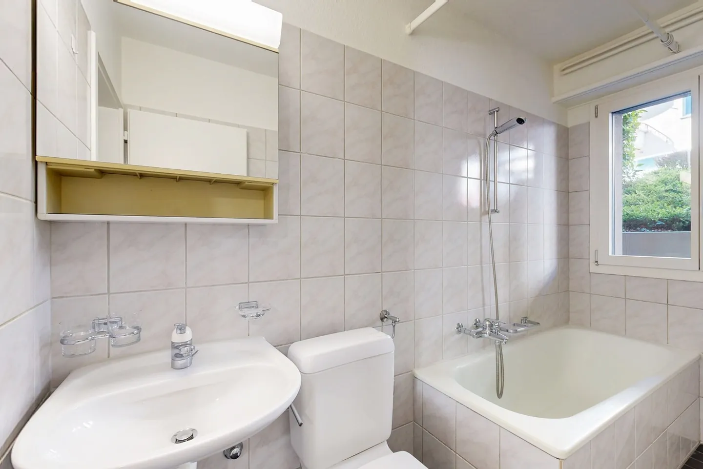 Vivere comodamente vicino a Kronenplatz - Foto 6 di 8