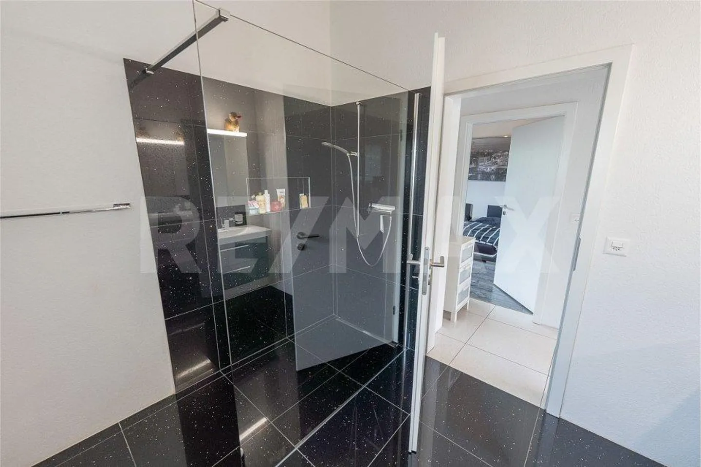 Casa unifamiliare moderna e indipendente in diritto di costruzione... - Foto 7 di 13