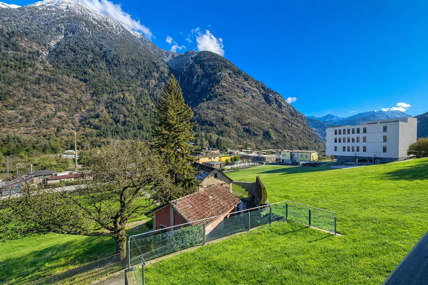 Casa familiare versatile ad Acquarossa - Foto 17 di 24