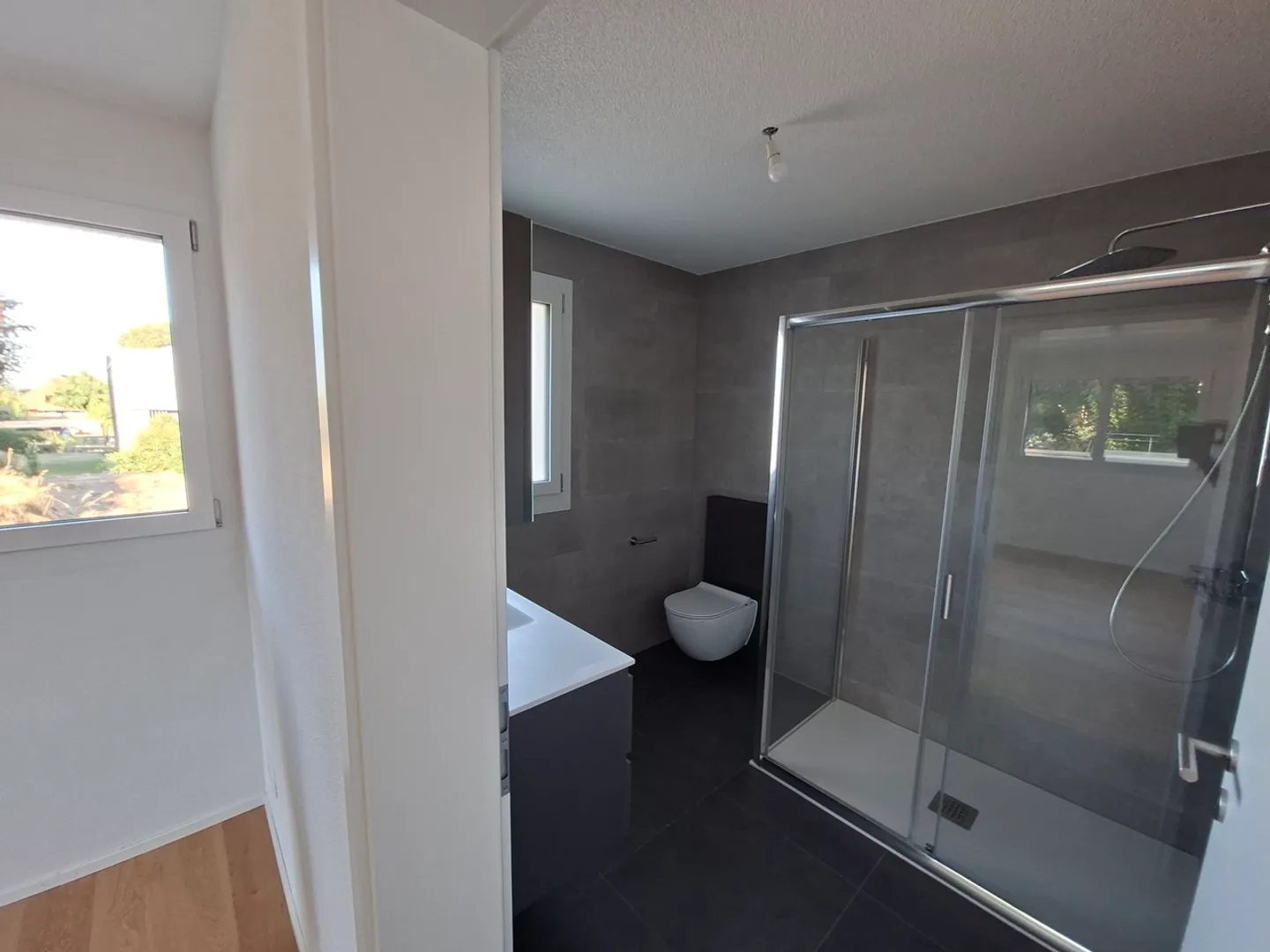 3.5 room apartment a stone's throw from the train station - Photo 4 of 8