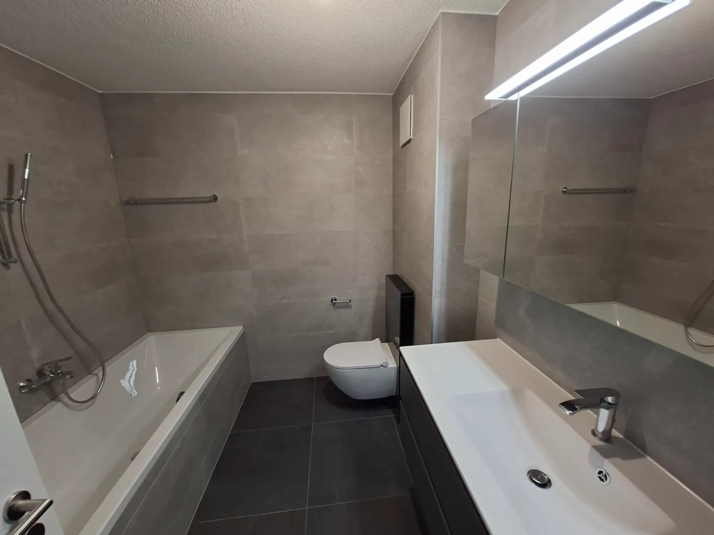 3.5 room apartment a stone's throw from the train station - Photo 5 of 8