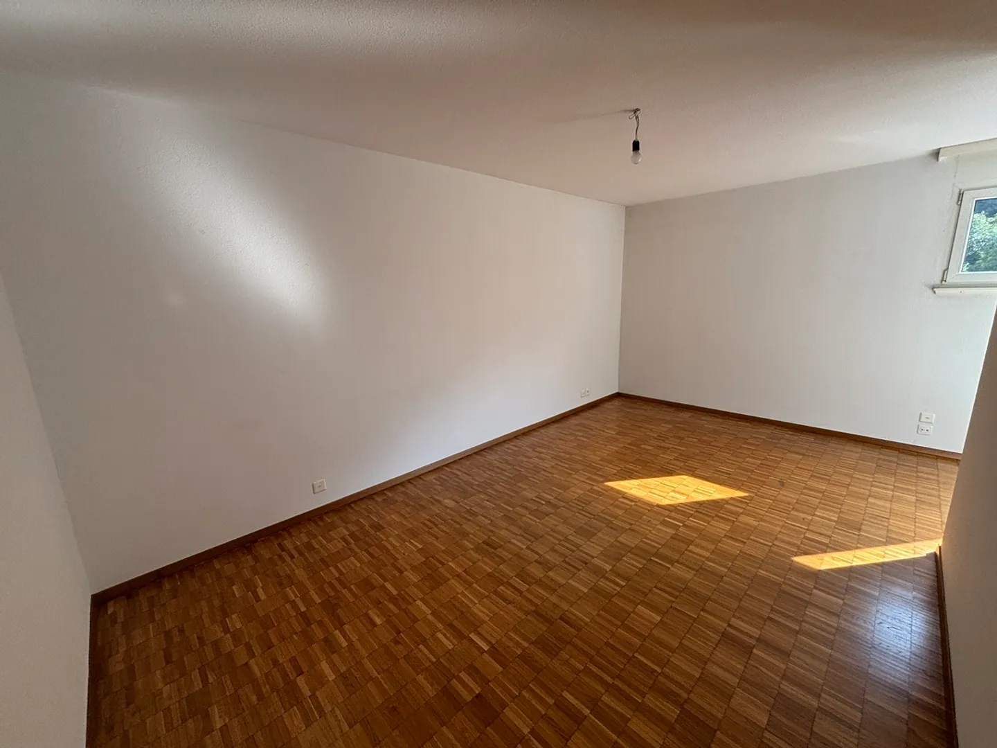 Charming 2.5-Room Apartment - Photo 7 of 11