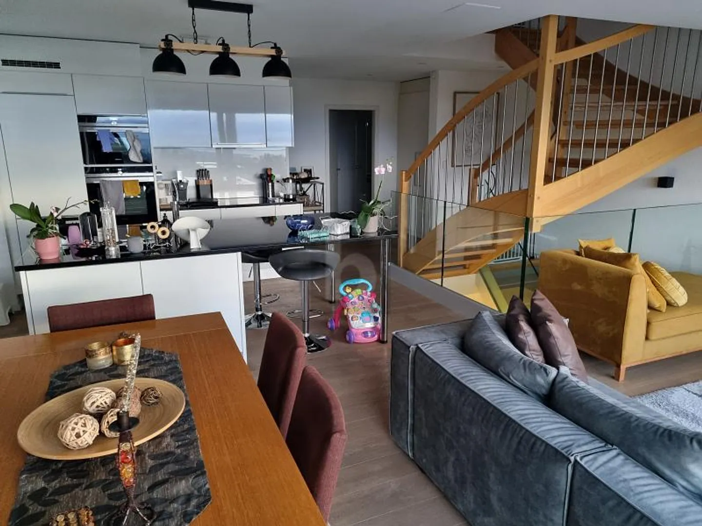 Reihenhaus 6.5 Zimmer - Foto 3 von 6