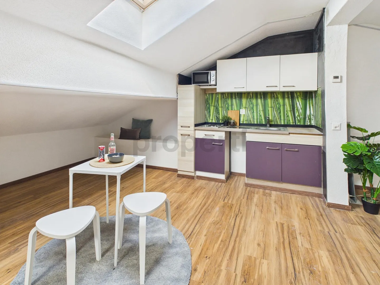 Charmante 4.5-Zimmer-Wohnung in historischem Gebäude in Steg VS - Foto 8 von 15