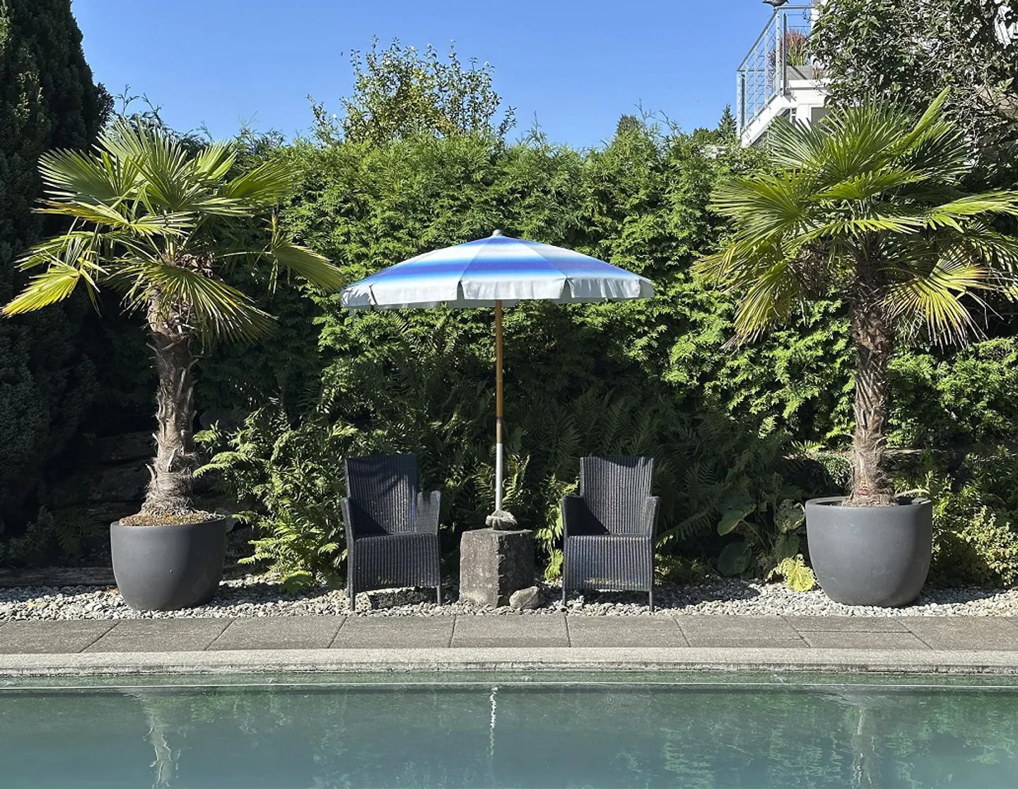 Villa avec vue dégagée et potentiel d'utilisation polyvalent - Photo 5 sur 8