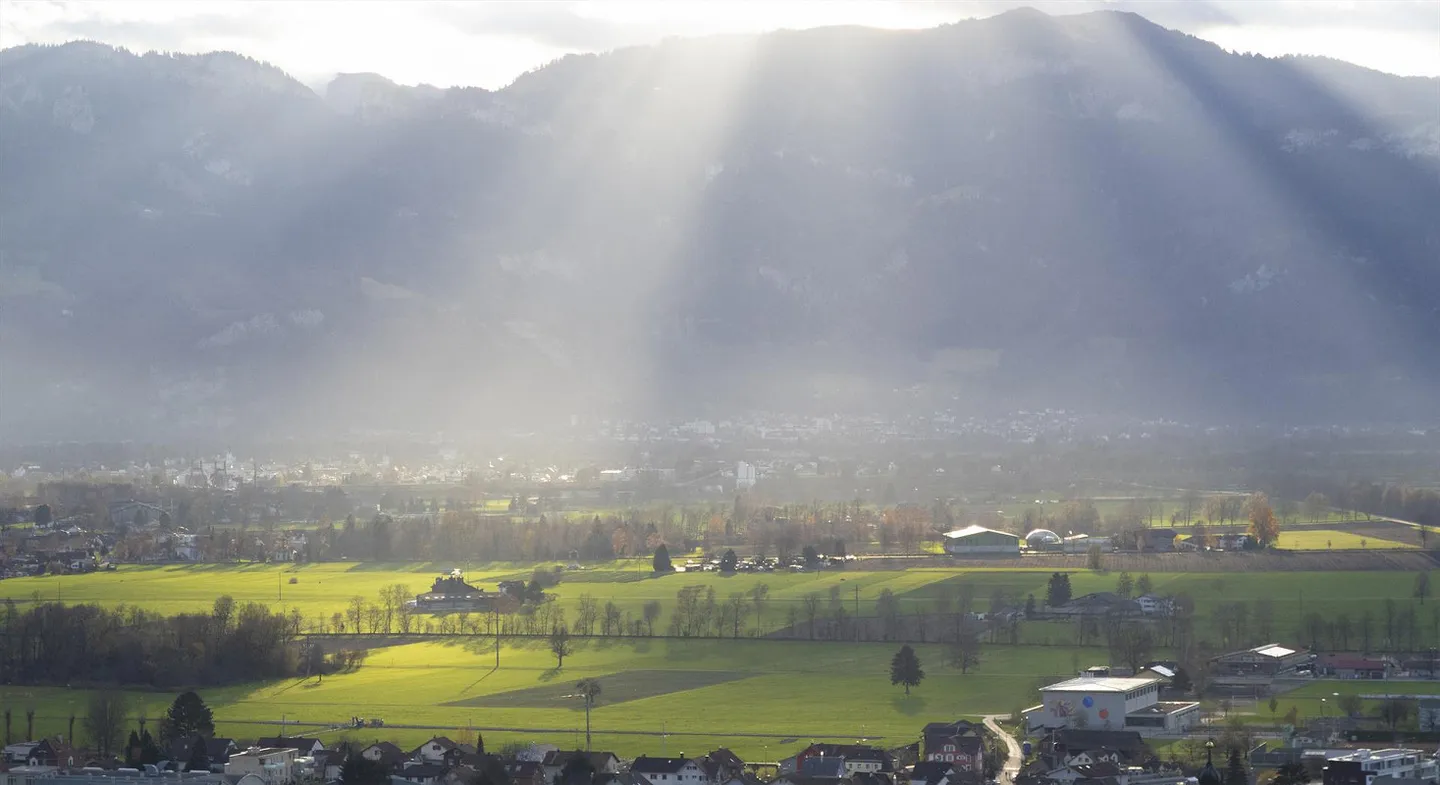 Villa avec vue dégagée et potentiel d'utilisation polyvalent - Photo 7 sur 8