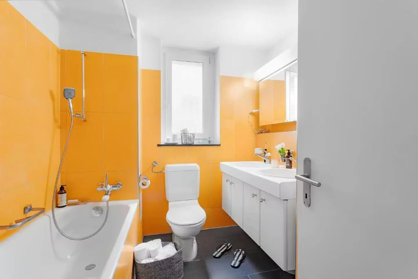 Appartement à louer - Photo 2 sur 10