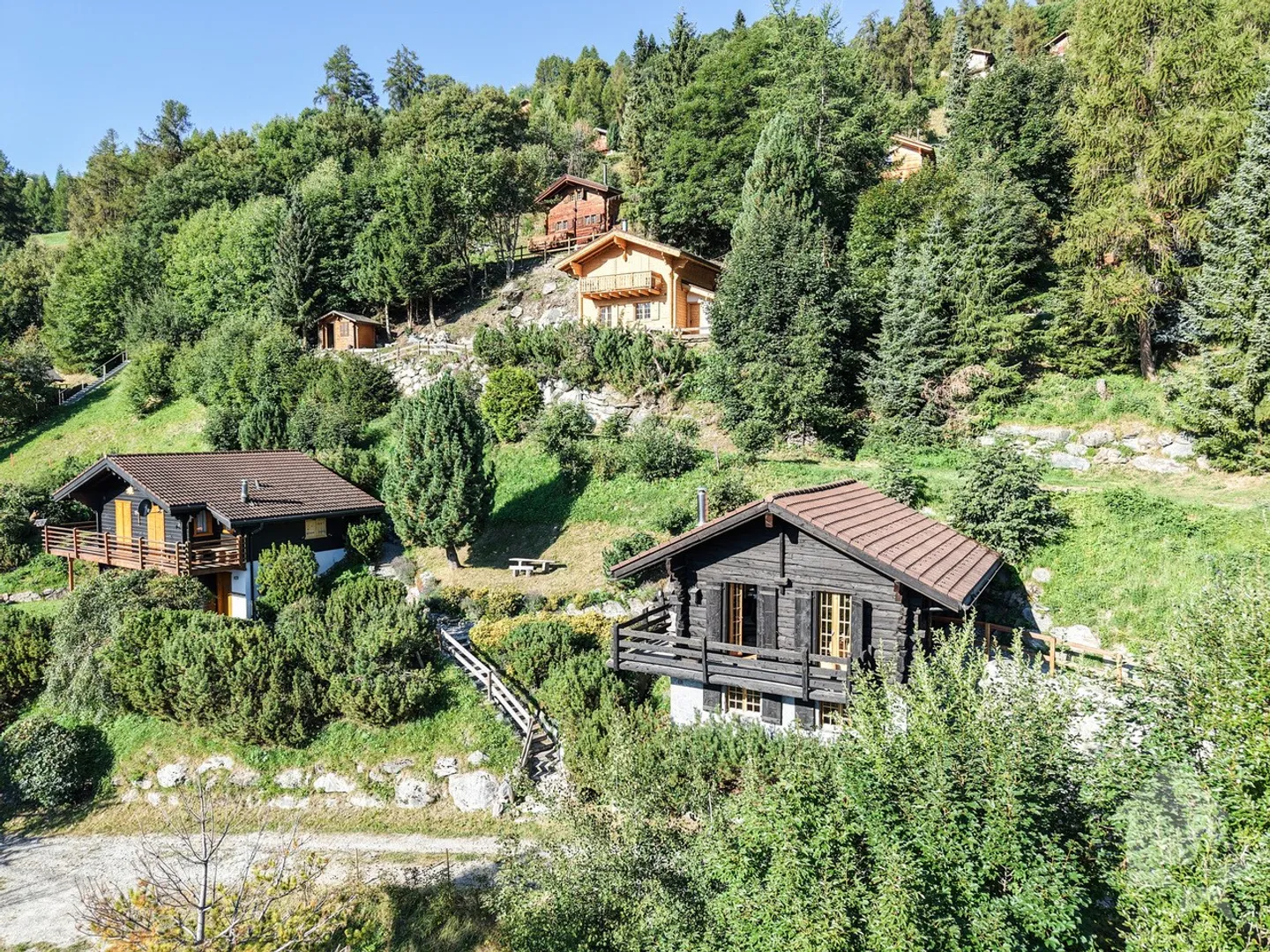 Chalet for sale - Photo 5 of 13