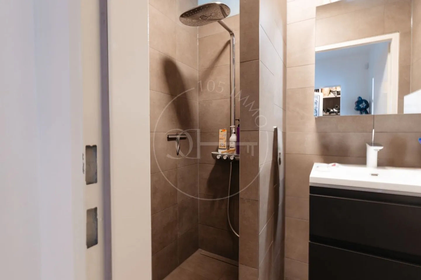 En exclusivité - Charmant appartement avec grand jardin privatif - Photo 7 of 7