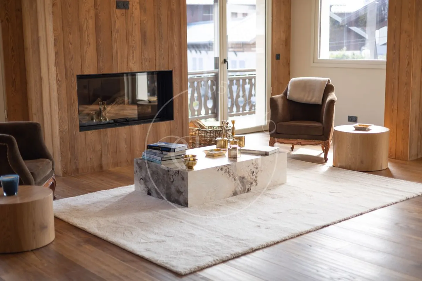 Megève: Magnificent fully renovated adjoining chalet - Photo 1 of 6