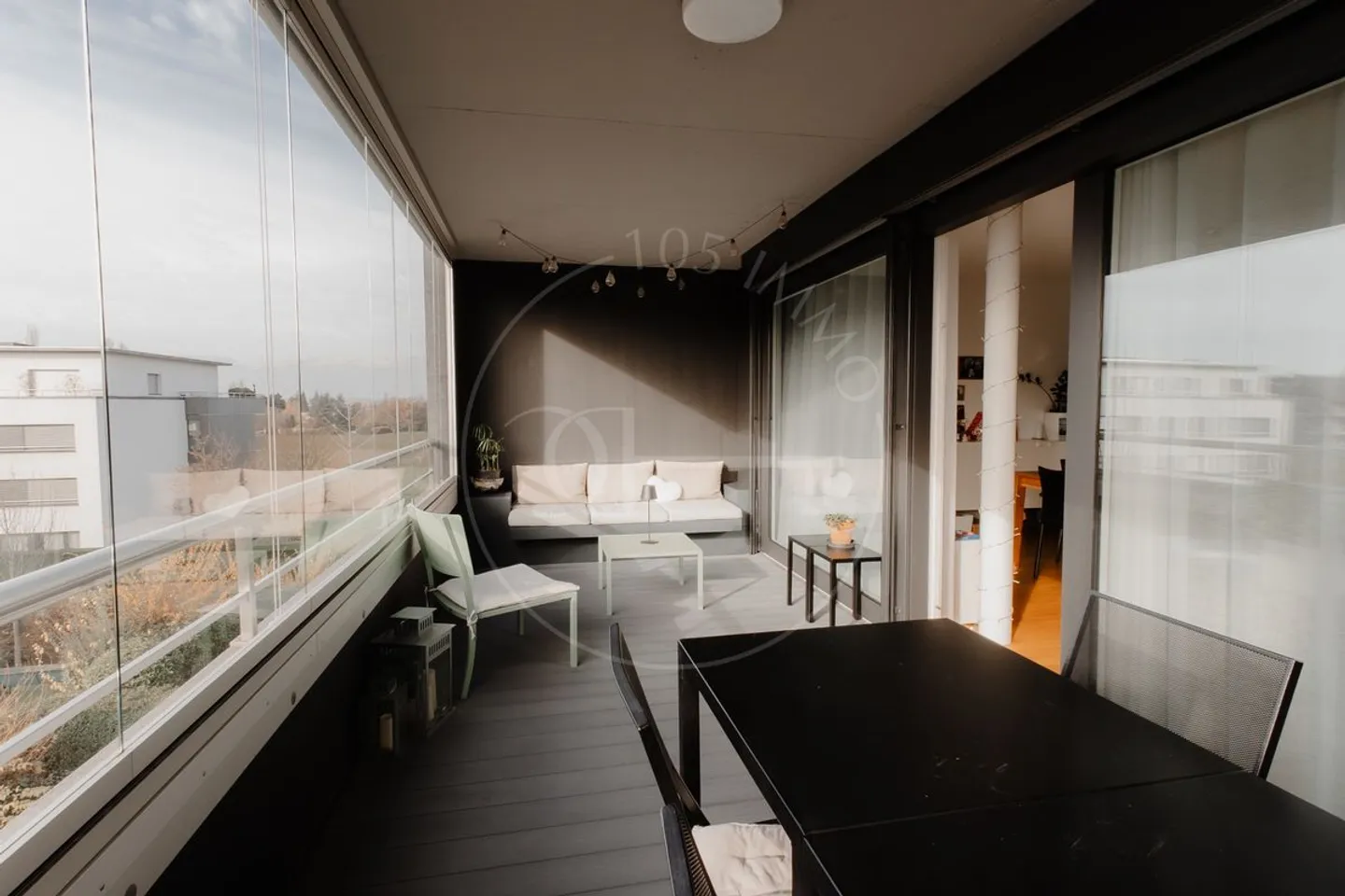 Exclusive - Bright 4-room apartment - Photo 1 of 4