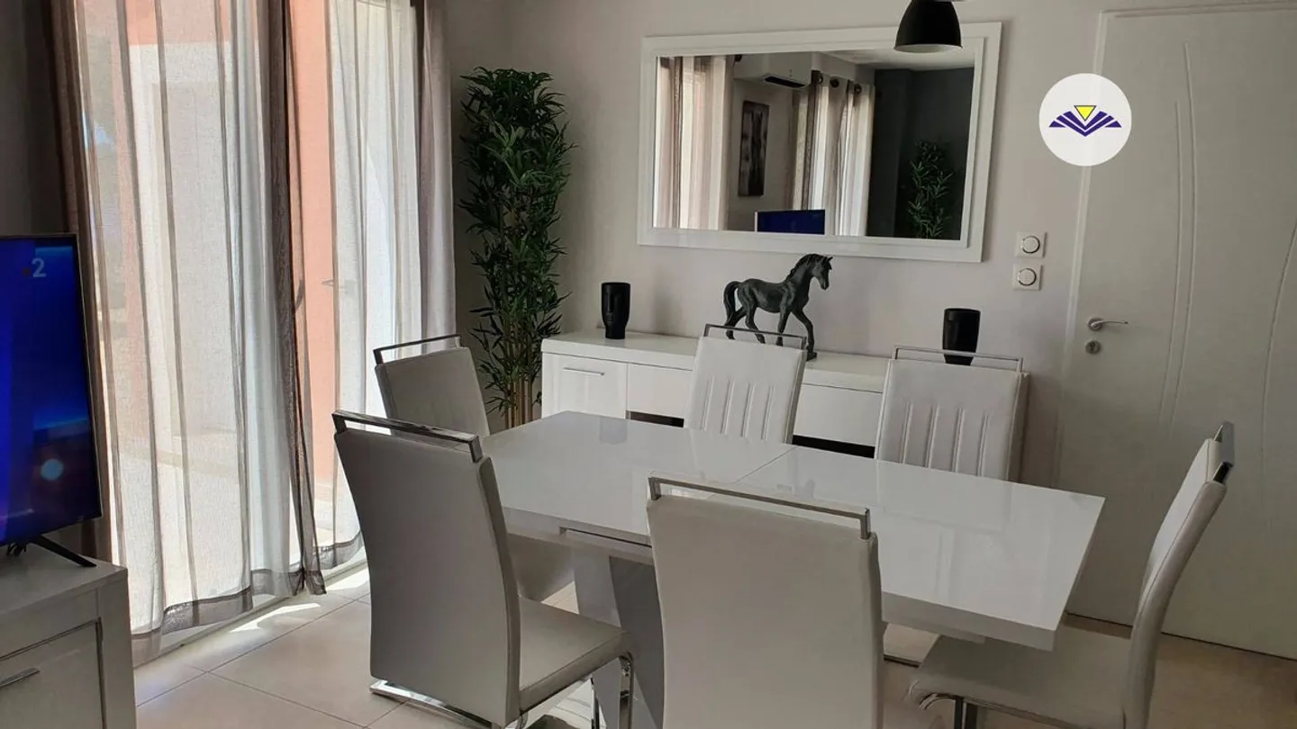 Villa for sale - Photo 3 of 5