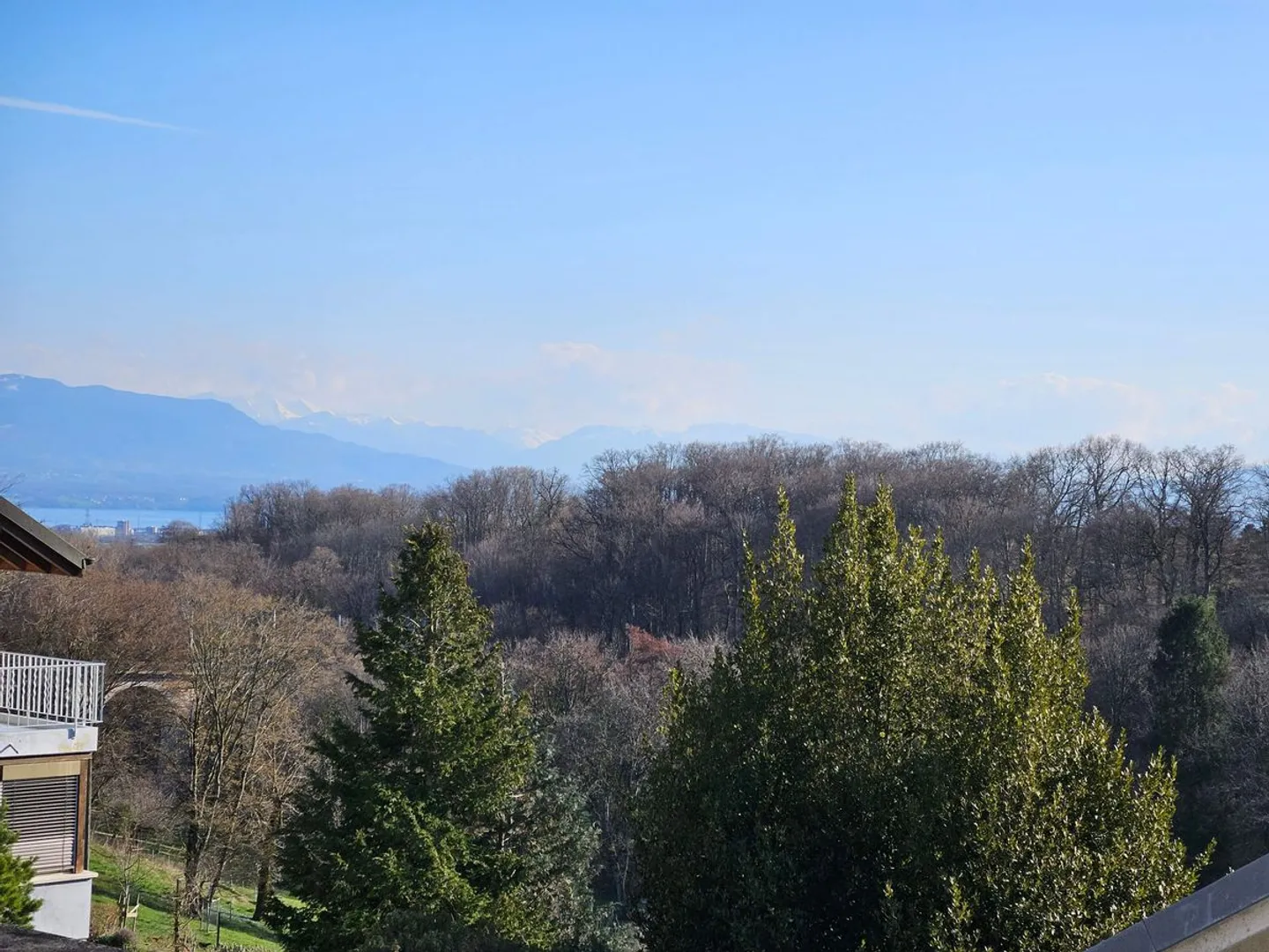 Charming renovated house for sale in Givrins - Photo 11 of 12