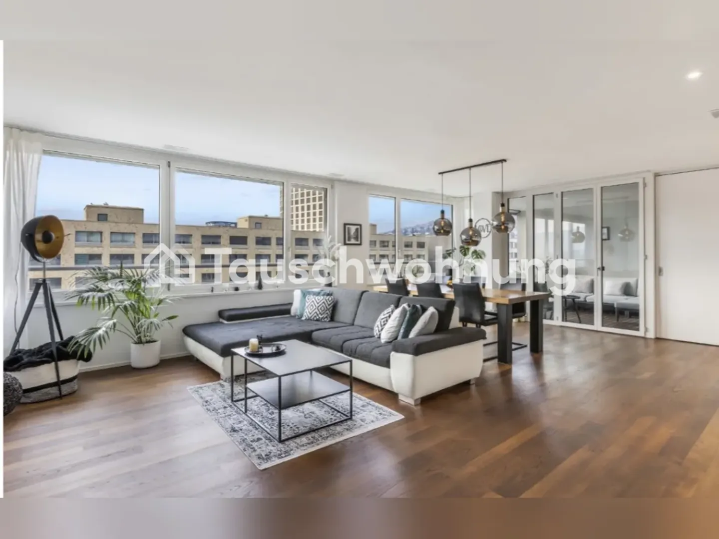 Échangez un appartement de 3,5 pièces à Zurich, District 5 - Photo 2 sur 11