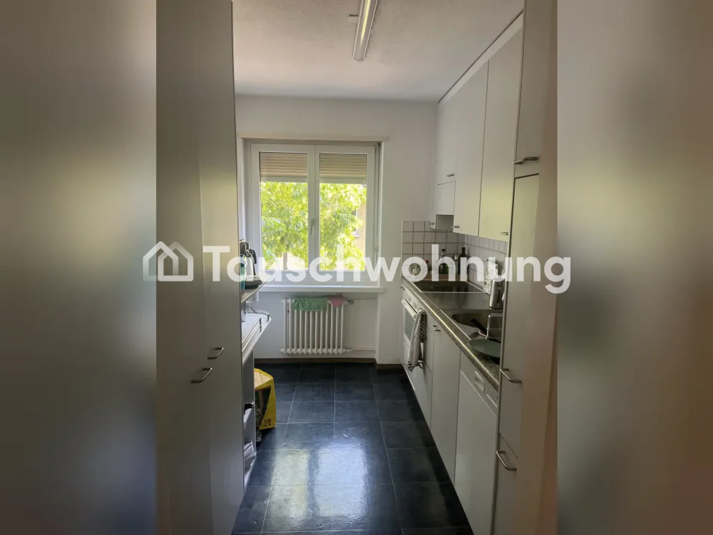 Quiet 3.5 Room Apartment directly in the Heart of Zurich - Photo 3 of 7
