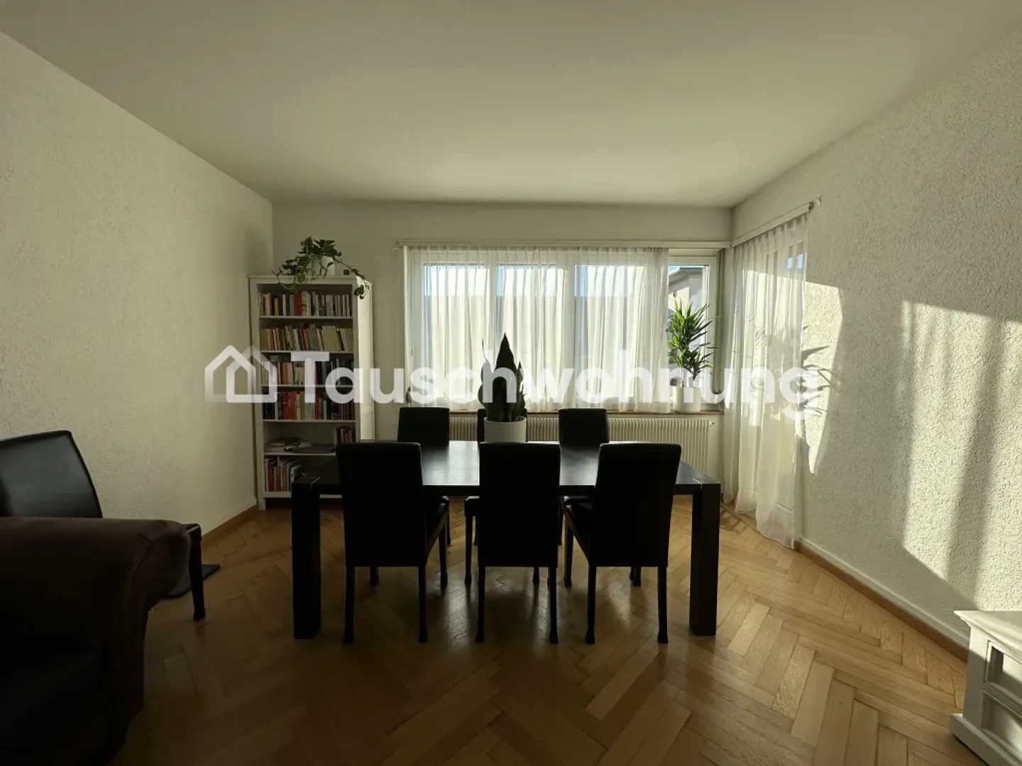 Appartamento affascinante 3.5 stanze nel quartiere 4 da scambiare - Foto 2 di 11