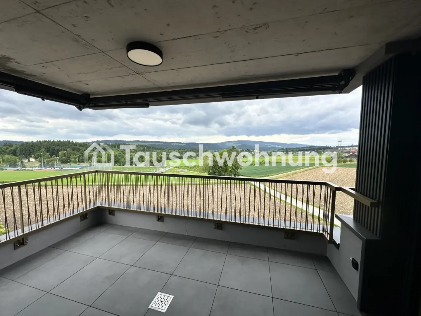 3.5 Room Apartment in Uitikon, 96 m² - Photo 1 of 12