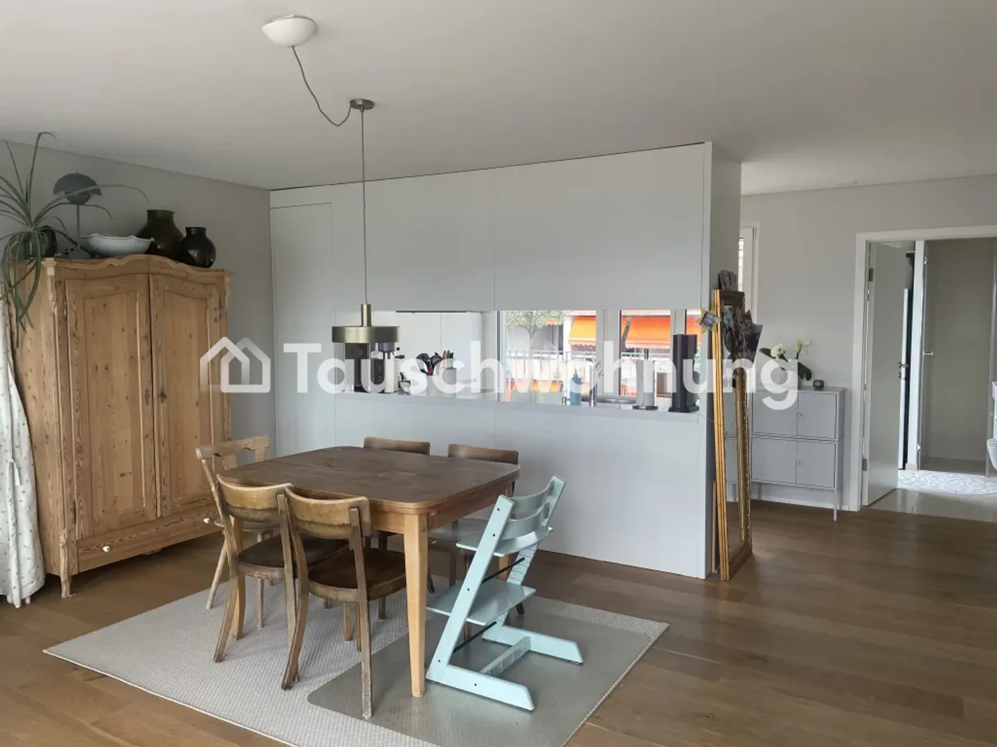 Very bright 2.5 room penthouse new building with stunning view - Photo 5 of 8